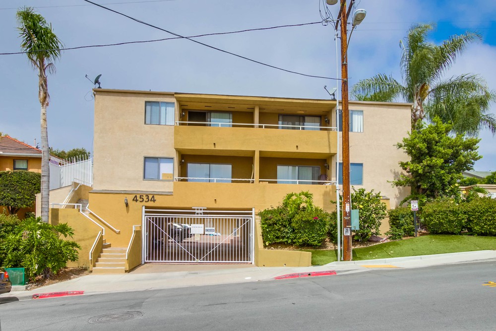 Virtual tour photo 1 of 31 for 4534 60th St