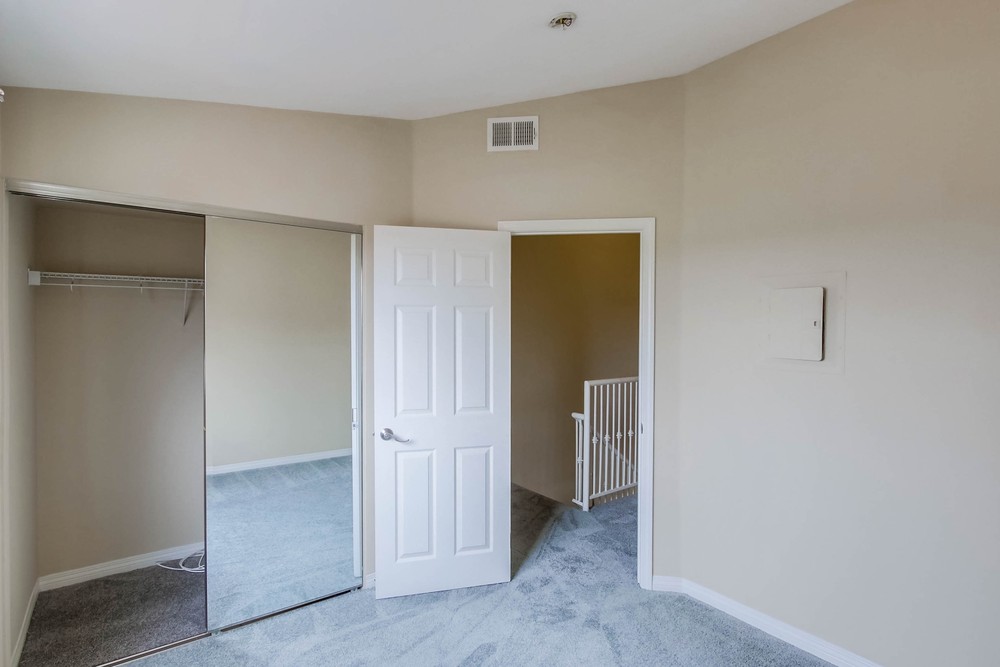 Virtual tour photo 27 of 31 for 4534 60th St