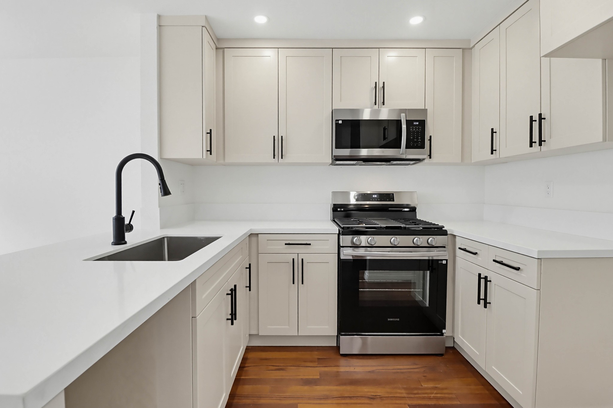 Virtual tour photo 12 of 43 for 4536 Arizona St