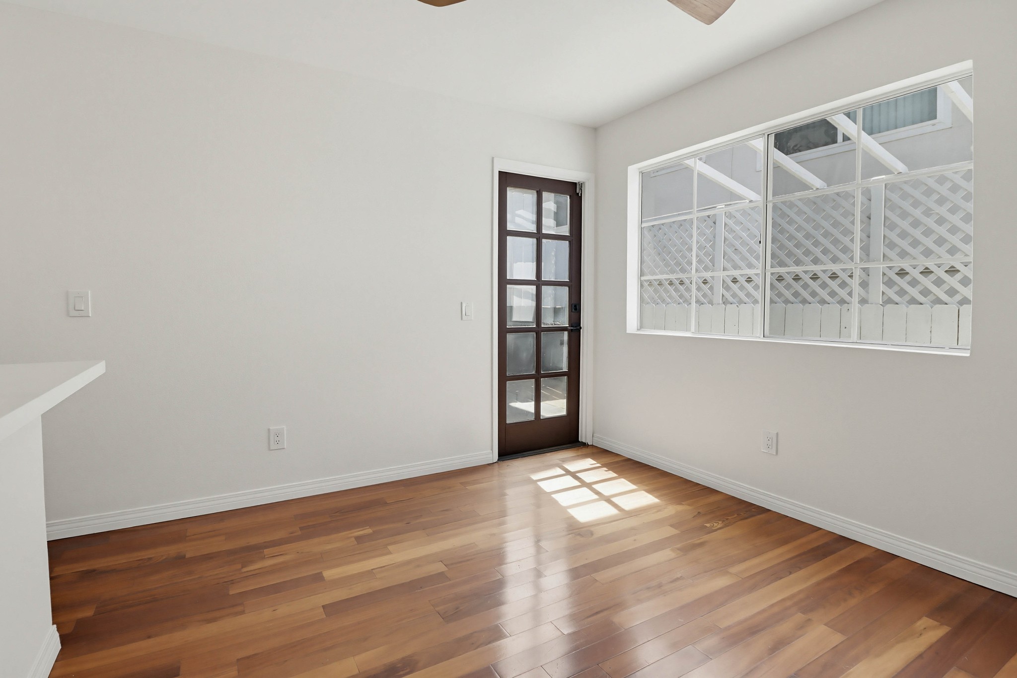 Virtual tour photo 16 of 43 for 4536 Arizona St