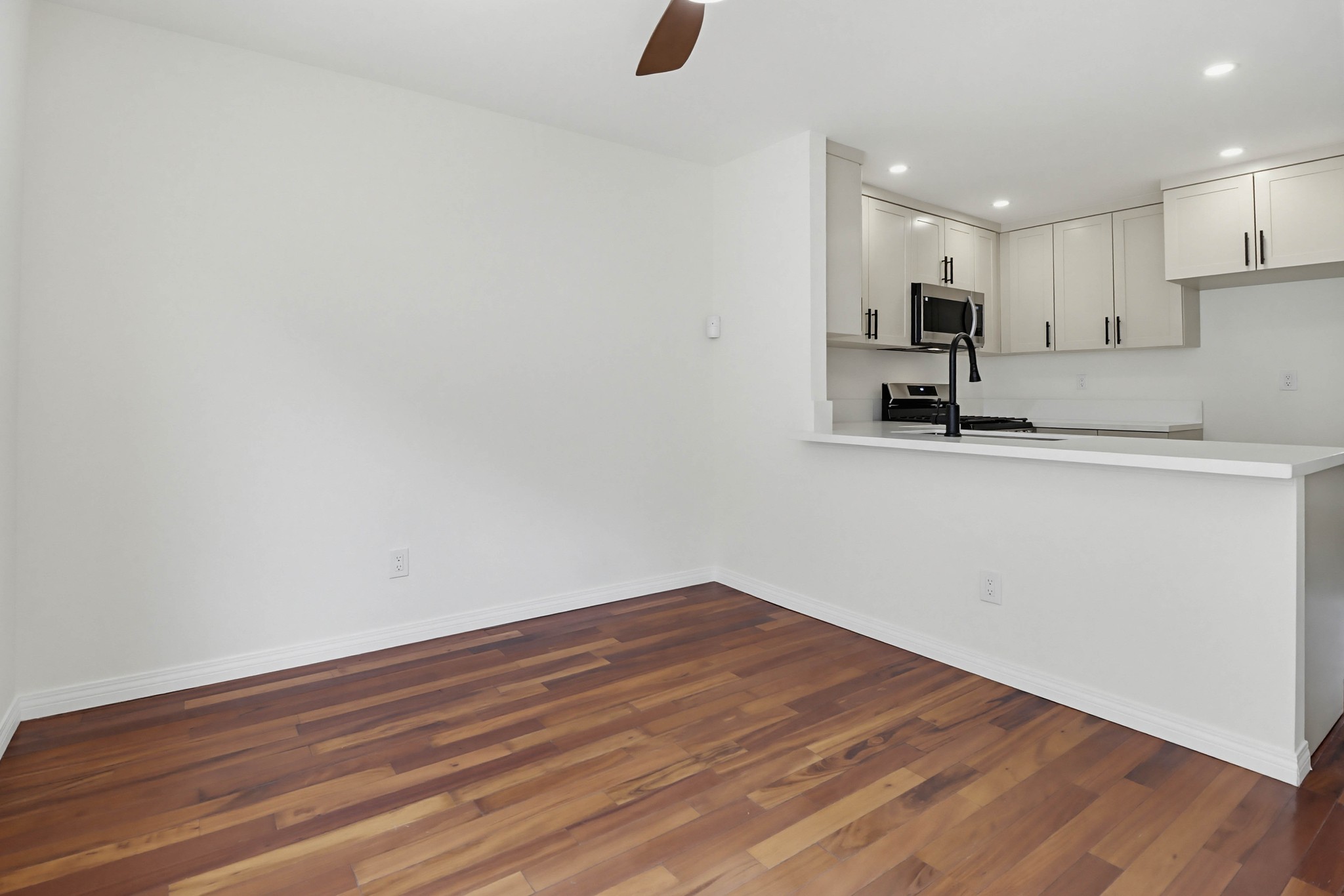 Virtual tour photo 18 of 43 for 4536 Arizona St