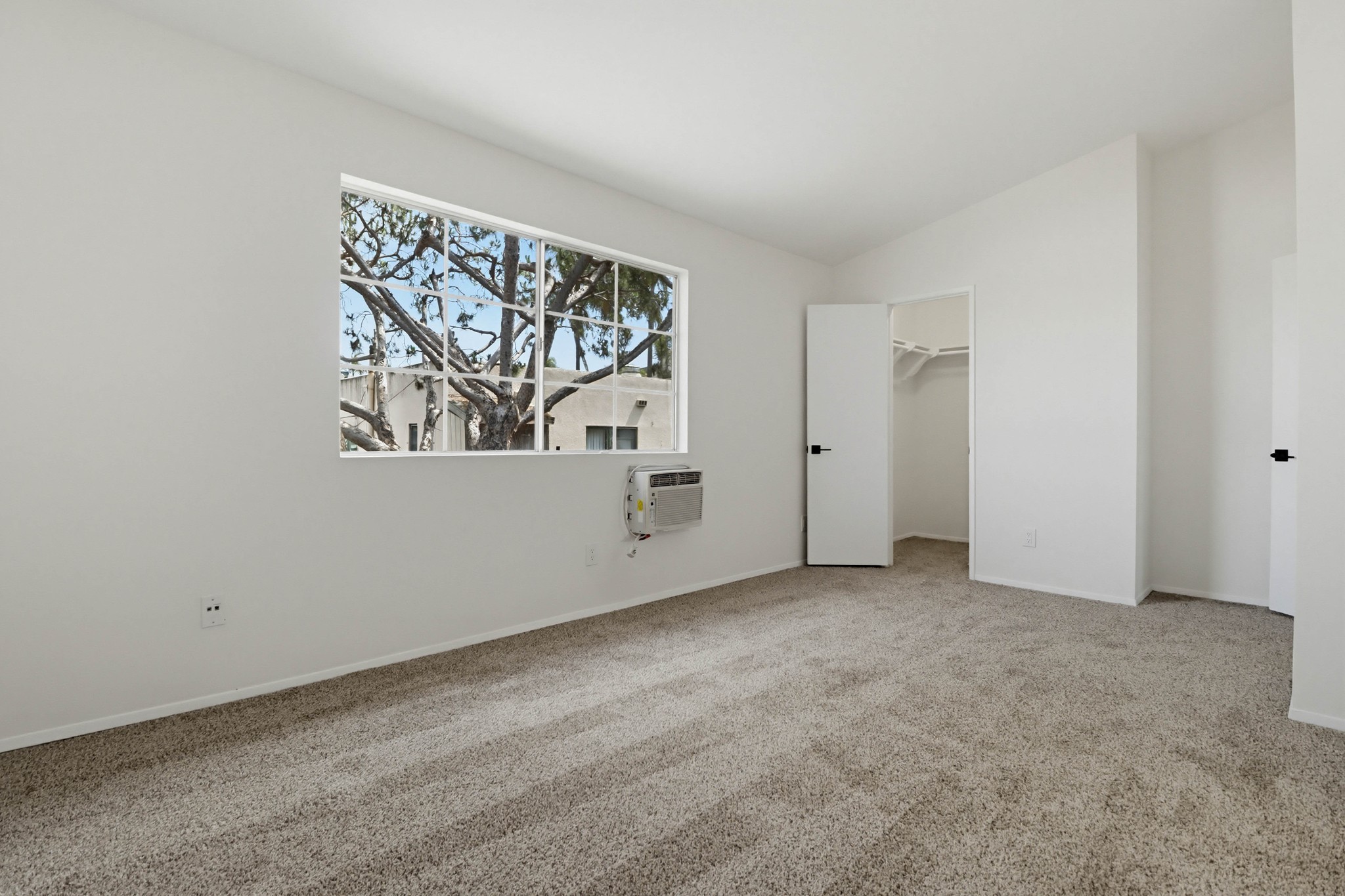Virtual tour photo 25 of 43 for 4536 Arizona St
