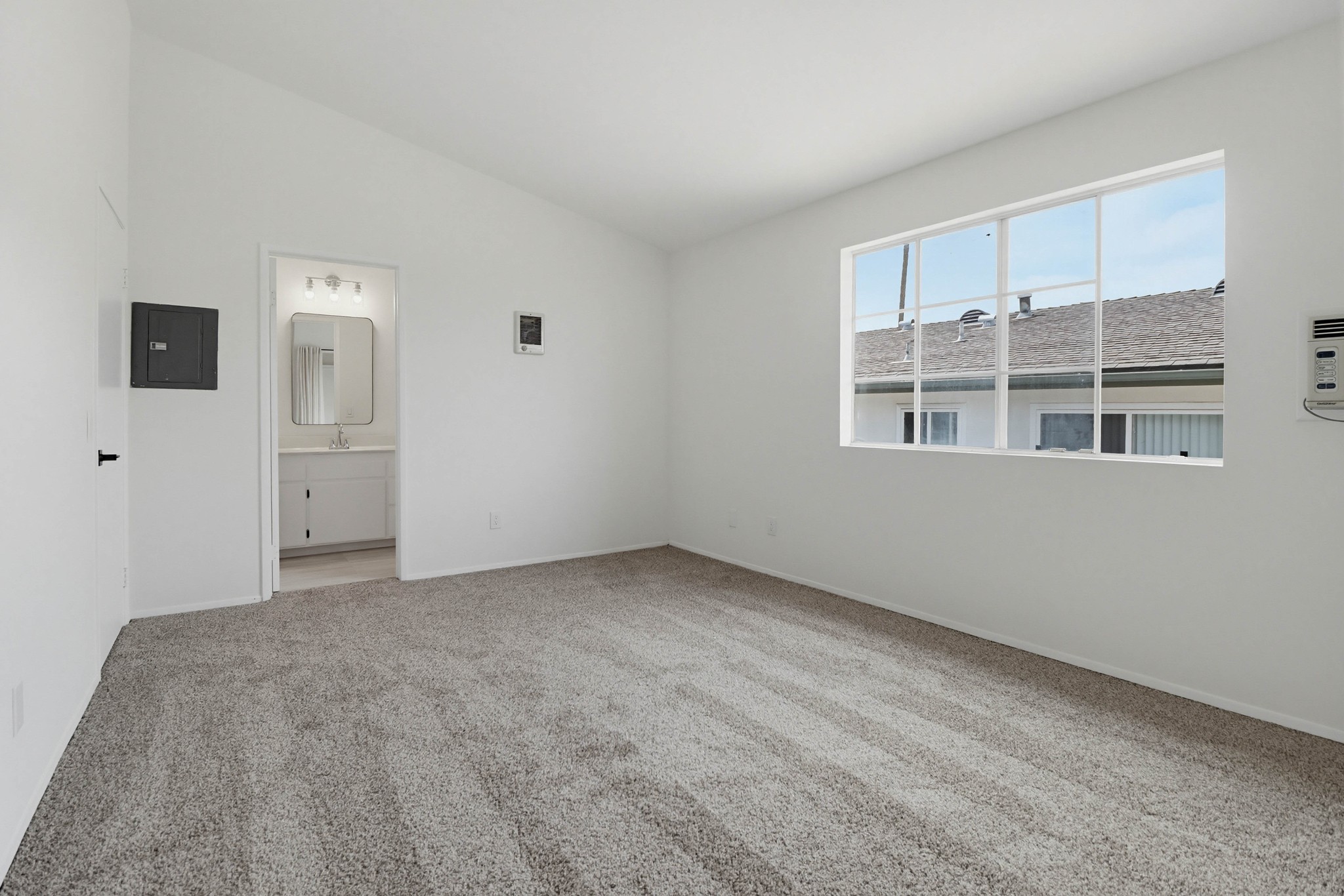 Virtual tour photo 34 of 43 for 4536 Arizona St