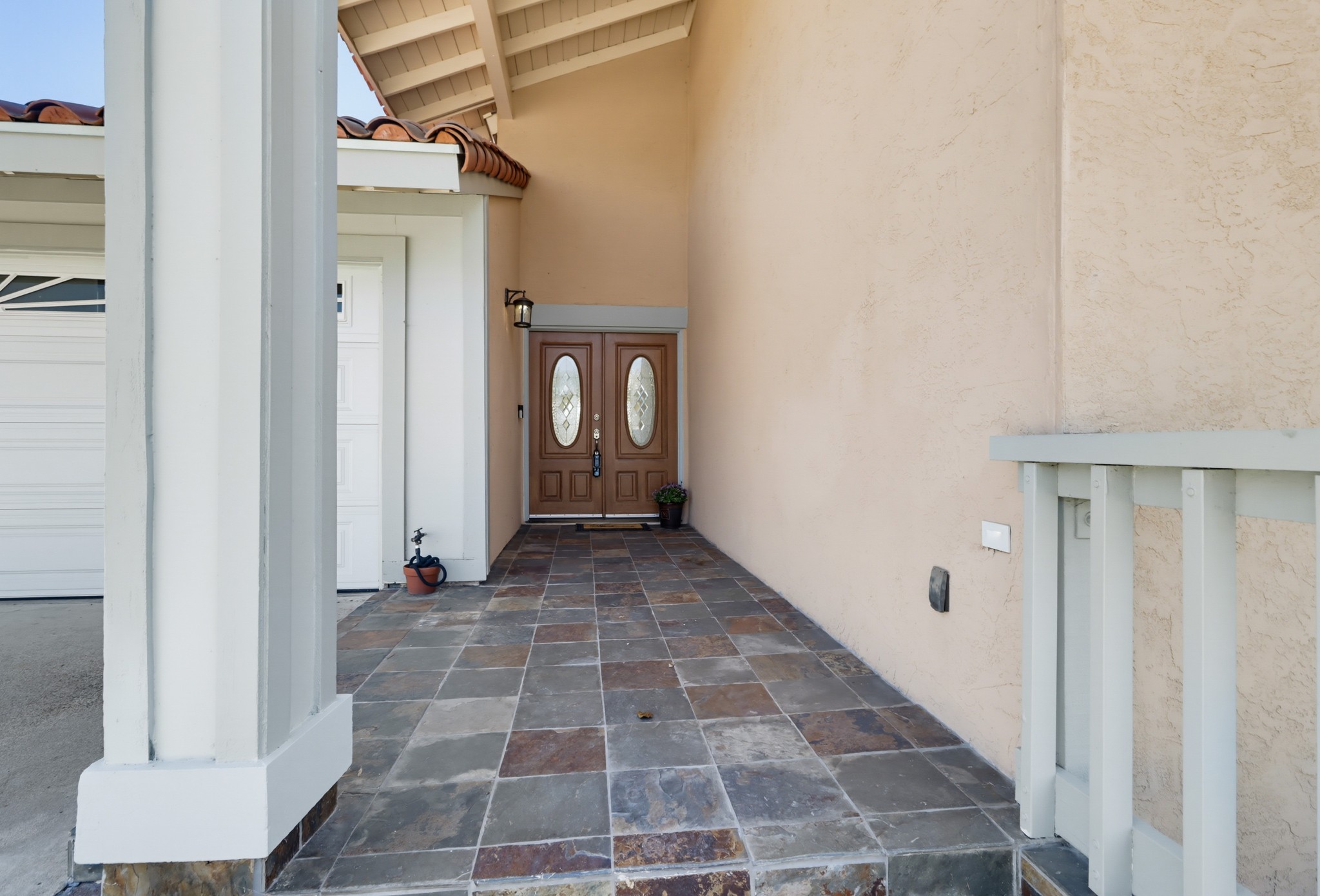 Virtual tour photo 4 of 54 for 454 Camino Elevado