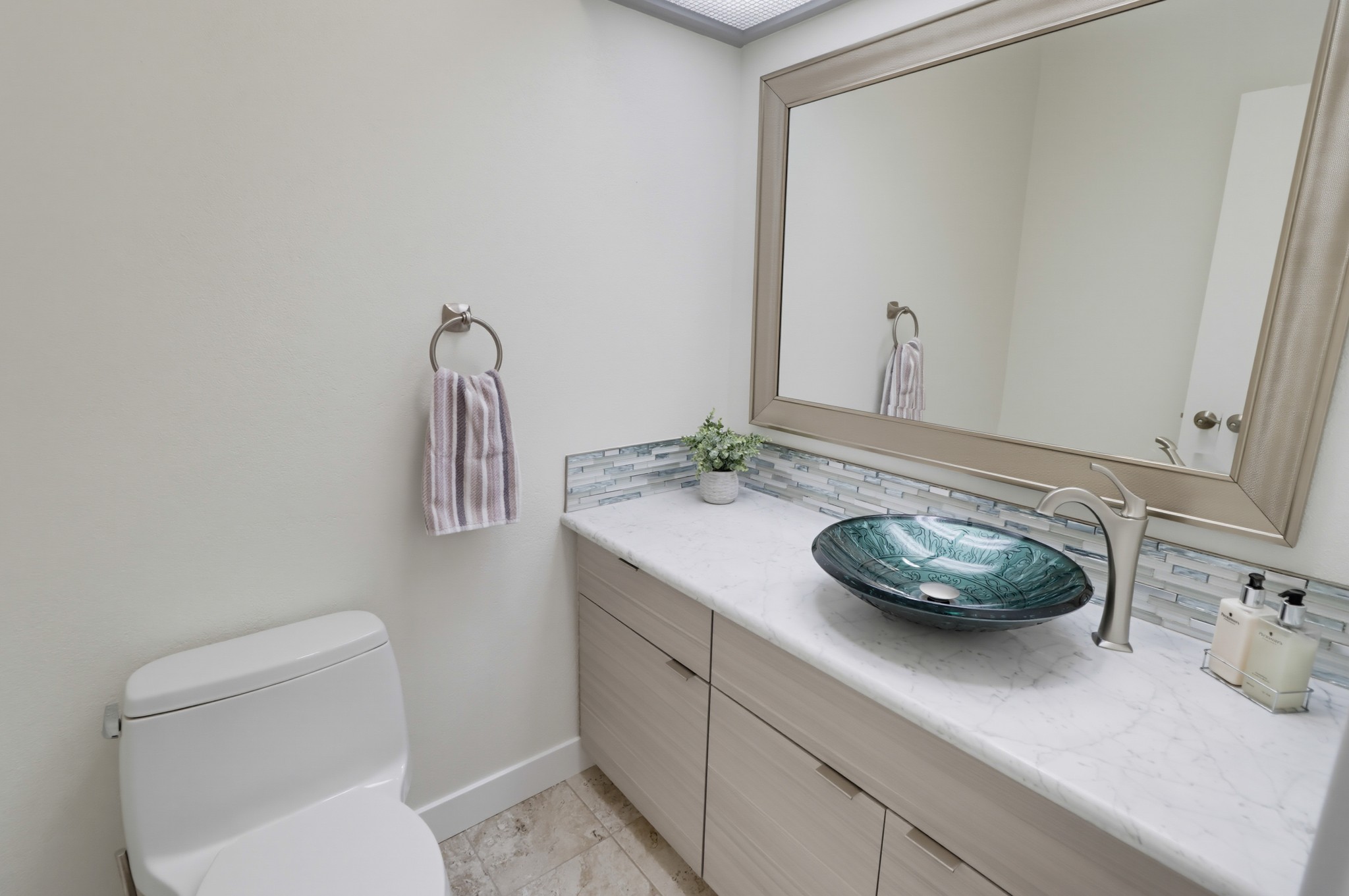 Virtual tour photo 17 of 54 for 454 Camino Elevado