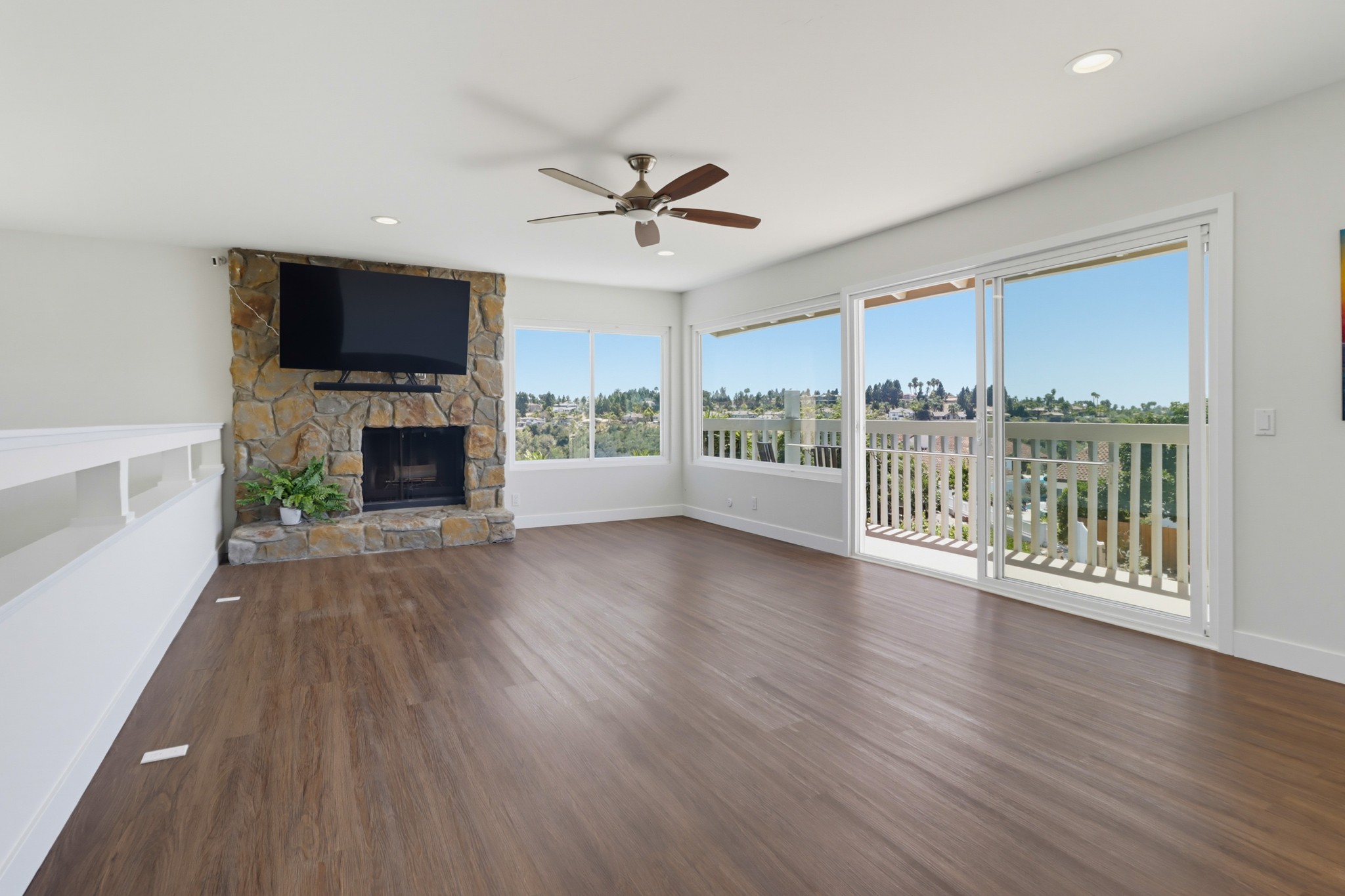 Virtual tour photo 21 of 54 for 454 Camino Elevado