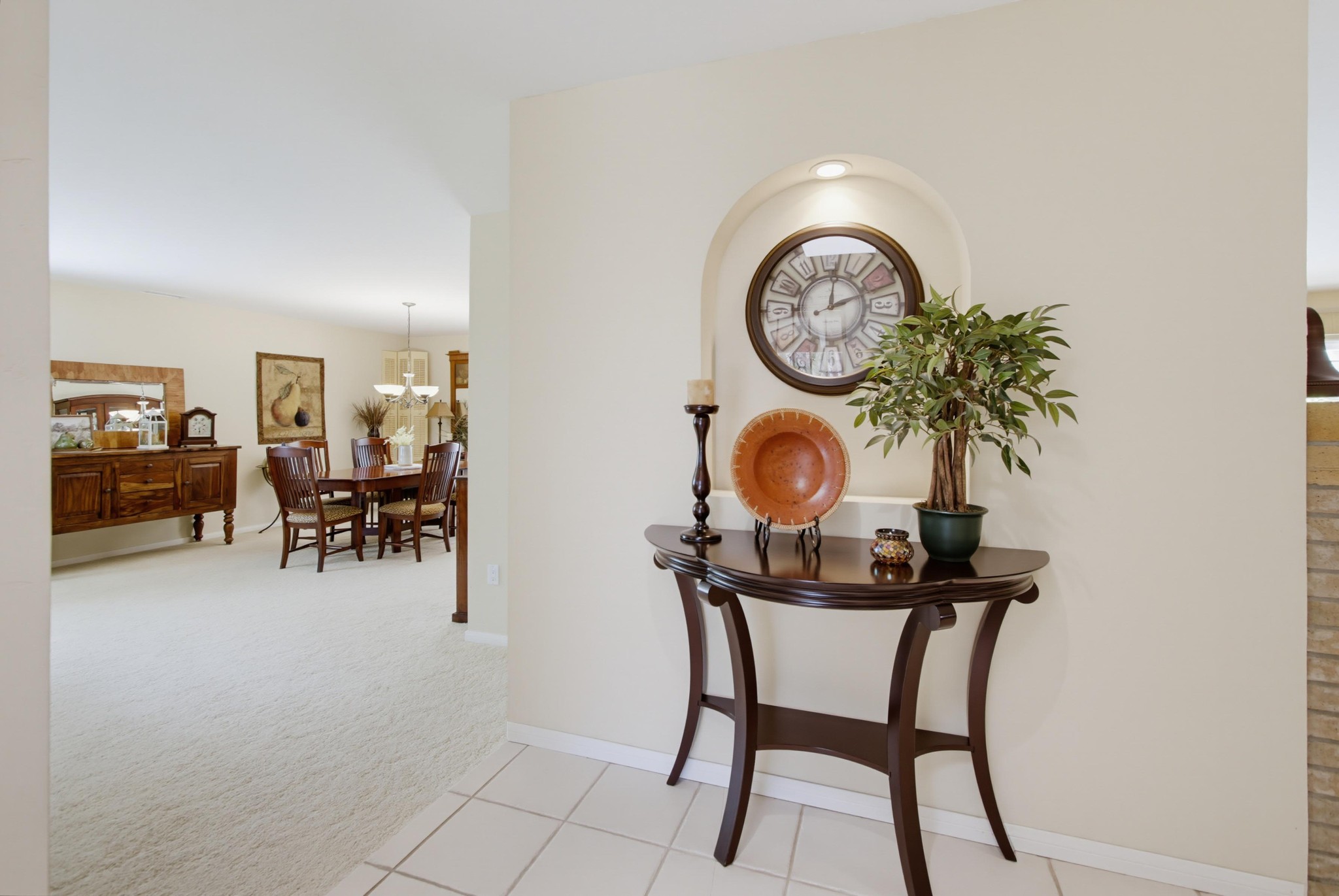 Virtual tour photo 8 of 93 for 454 Goulburn Ct