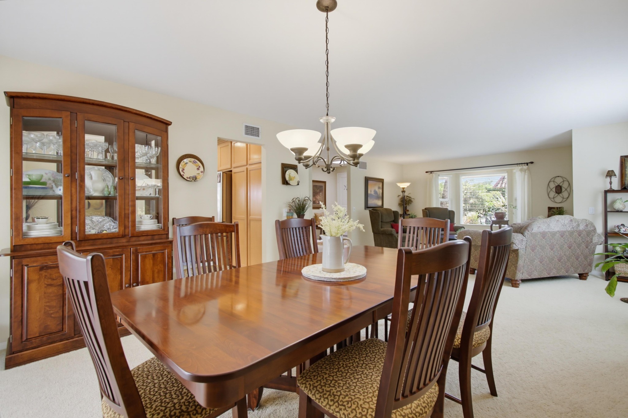 Virtual tour photo 10 of 93 for 454 Goulburn Ct