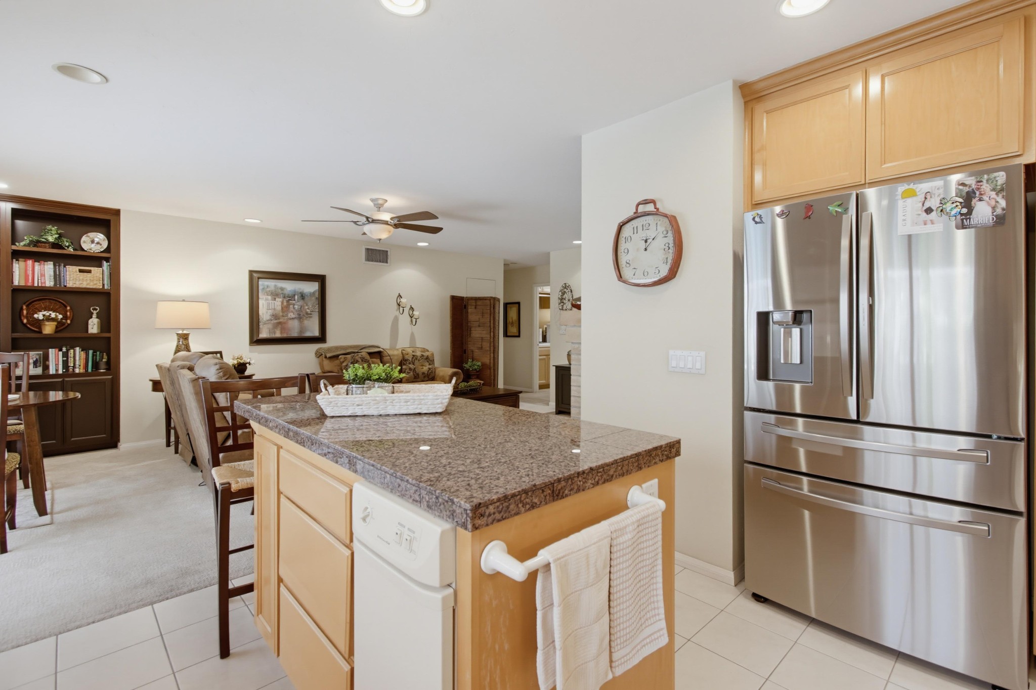 Virtual tour photo 15 of 93 for 454 Goulburn Ct