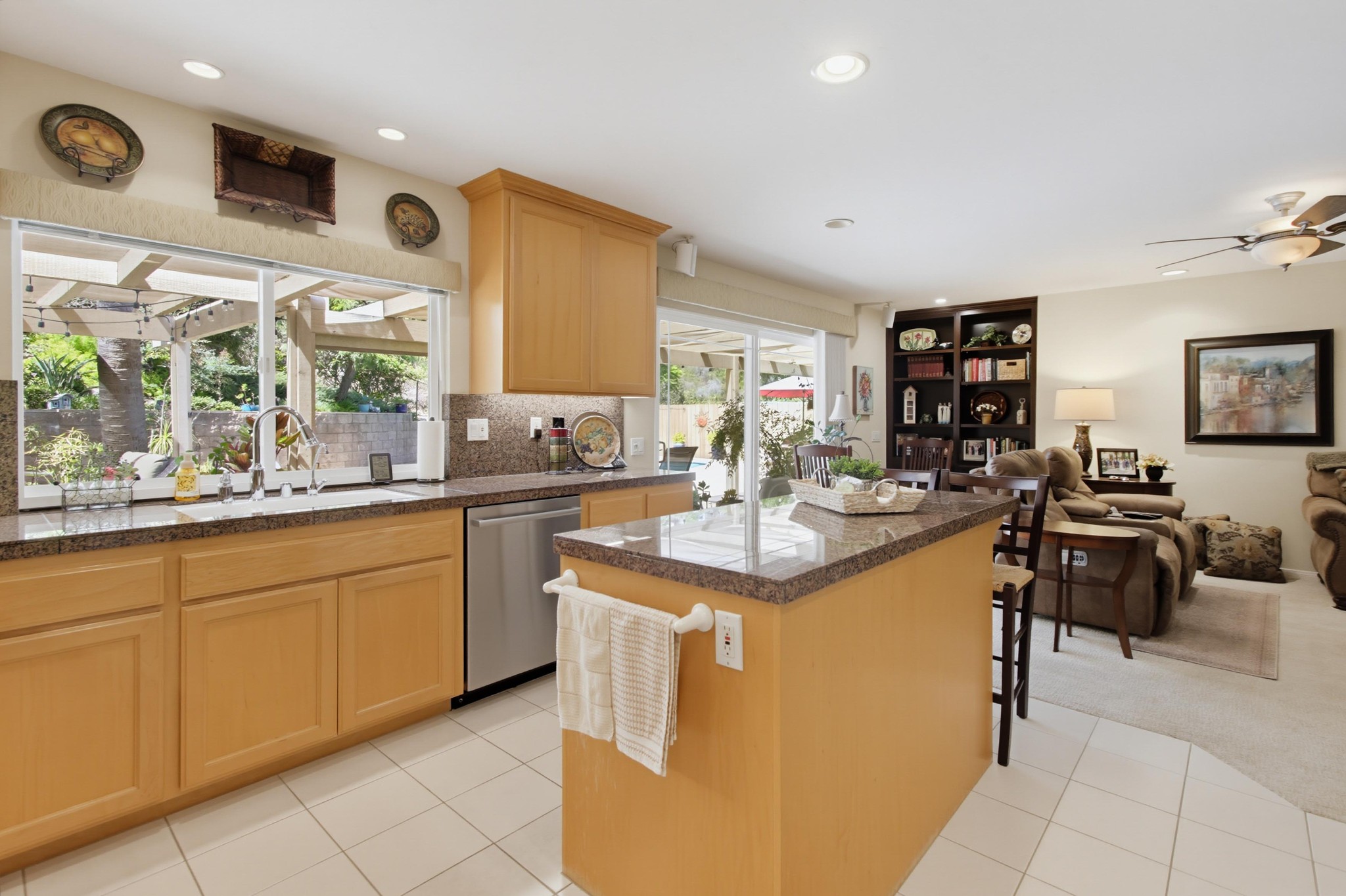 Virtual tour photo 16 of 93 for 454 Goulburn Ct