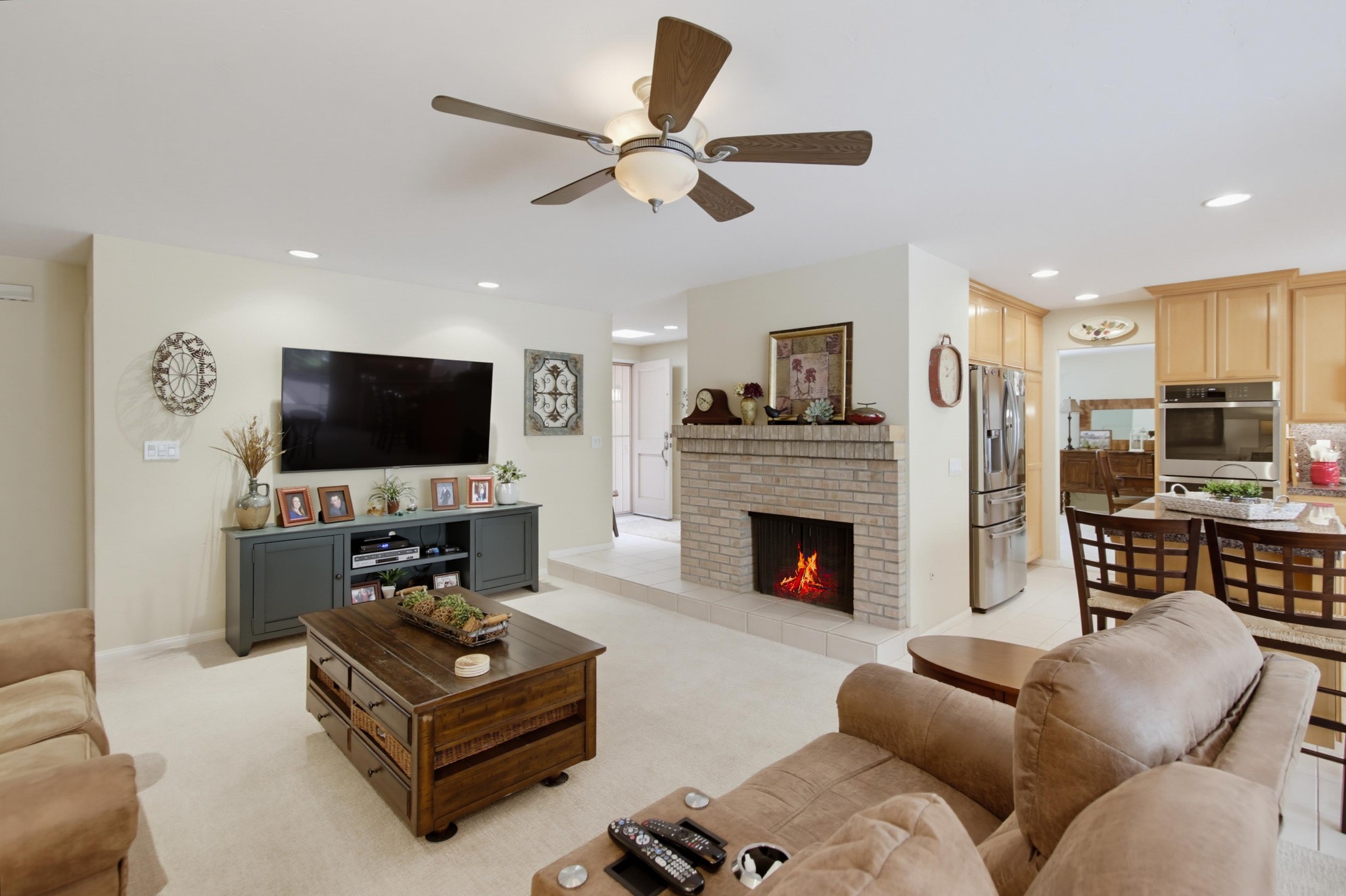 Virtual tour photo 21 of 93 for 454 Goulburn Ct