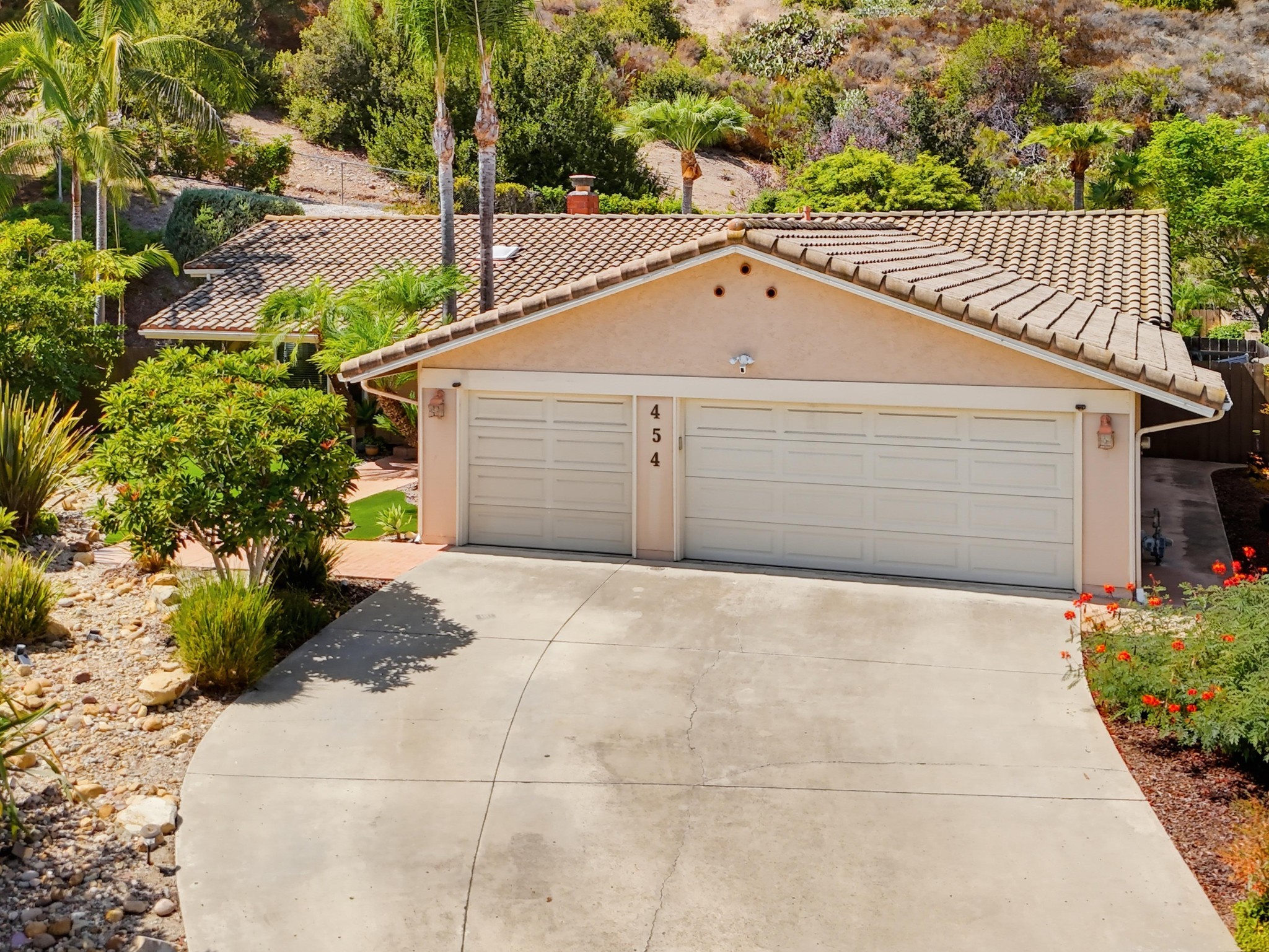 Virtual tour photo 66 of 93 for 454 Goulburn Ct