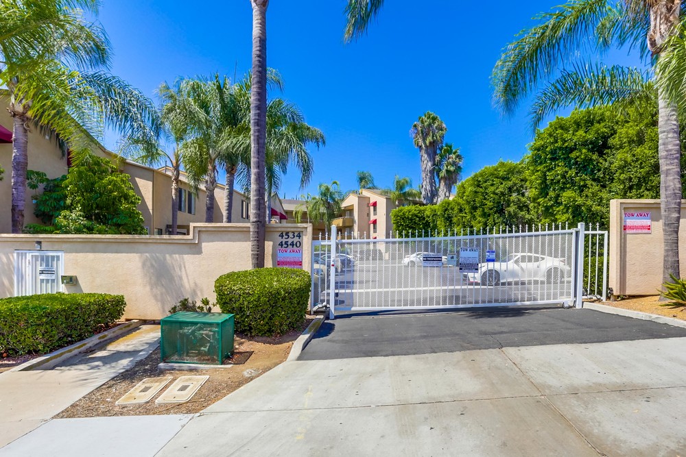 Virtual tour photo 1 of 26 for 4540 60th St UNIT 207