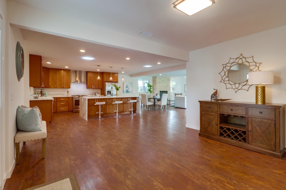 Virtual tour photo 16 of 57 for 4540 La Crosse Ave