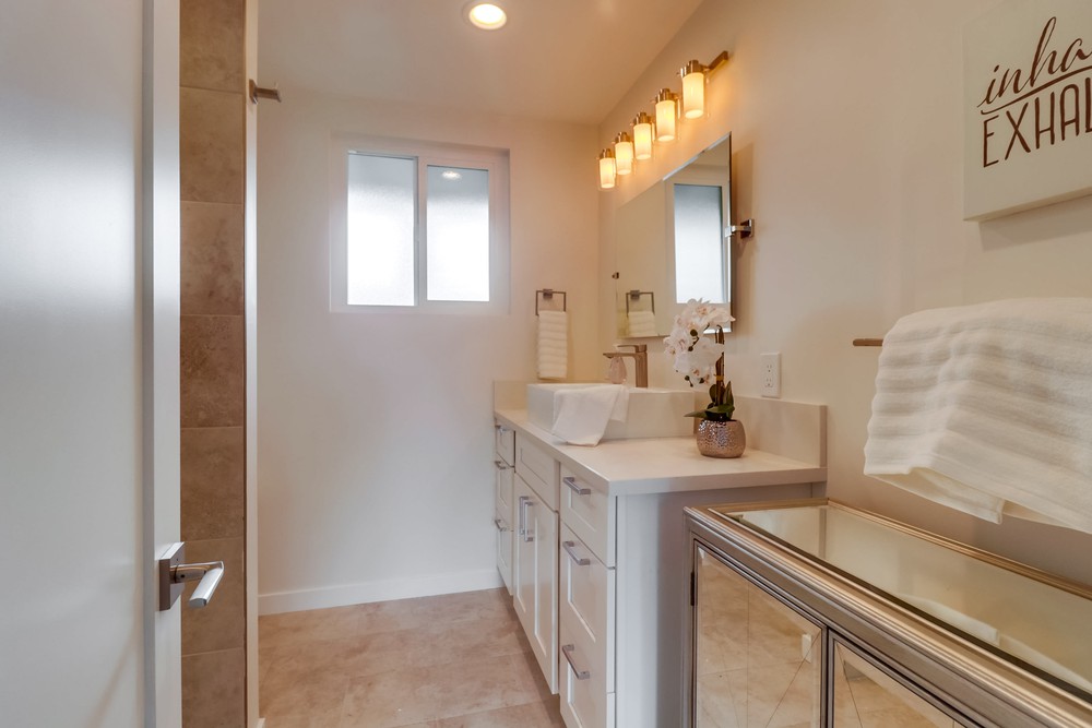 Virtual tour photo 31 of 57 for 4540 La Crosse Ave