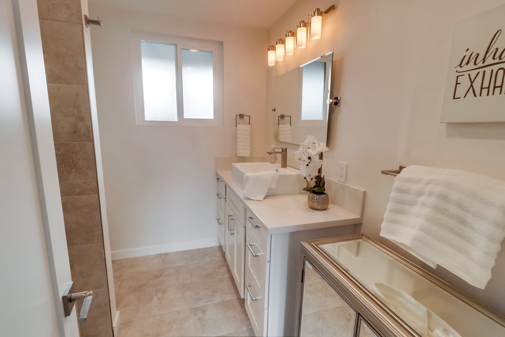 Virtual tour photo 32 of 57 for 4540 La Crosse Ave