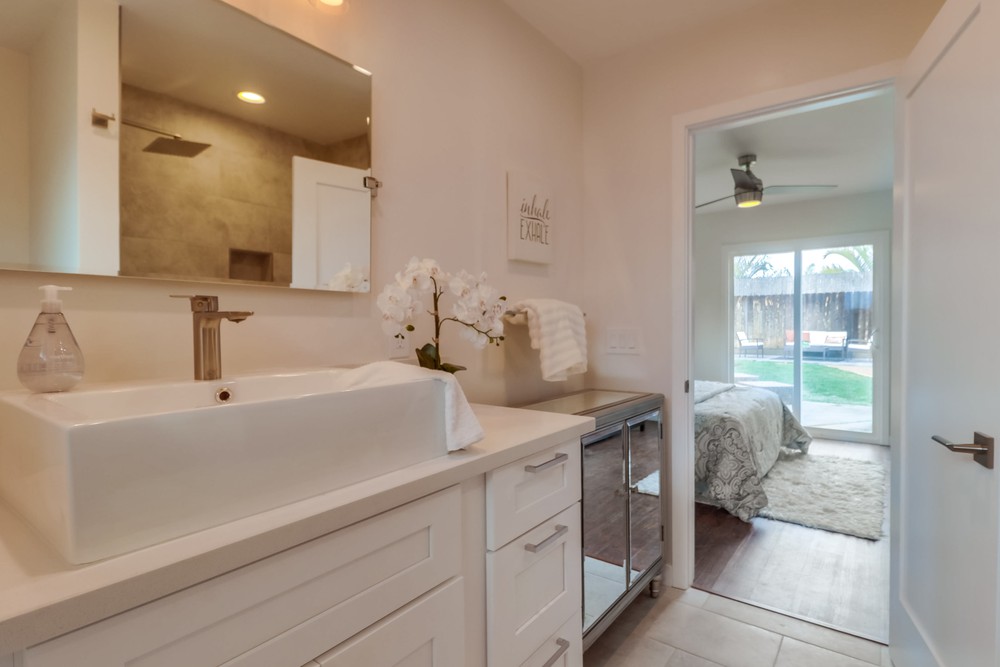 Virtual tour photo 34 of 57 for 4540 La Crosse Ave