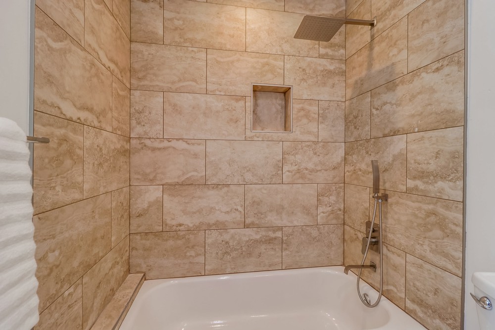Virtual tour photo 46 of 57 for 4540 La Crosse Ave