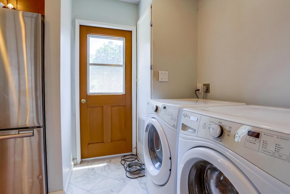 Virtual tour photo 20 of 24 for 4540 Vandever Ave APT 11