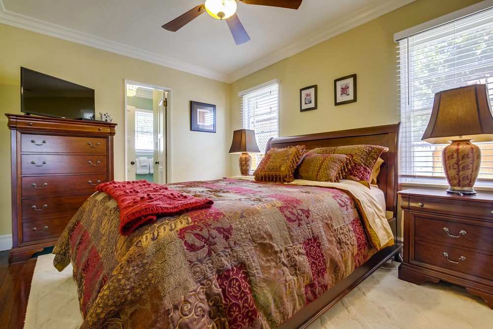 Virtual tour photo 26 of 54 for 4541 Alice St