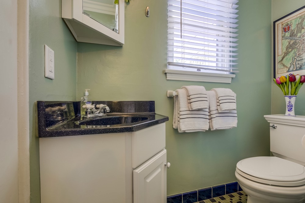 Virtual tour photo 29 of 54 for 4541 Alice St