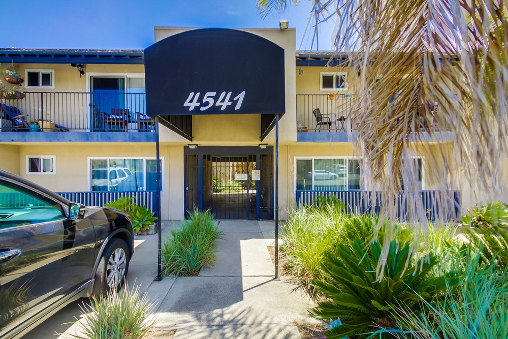 Virtual tour photo 3 of 32 for 4541 Florida St #218