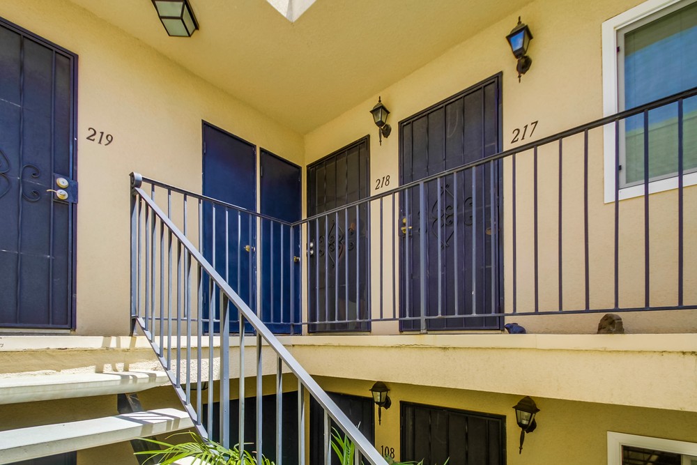 Virtual tour photo 7 of 32 for 4541 Florida St #218