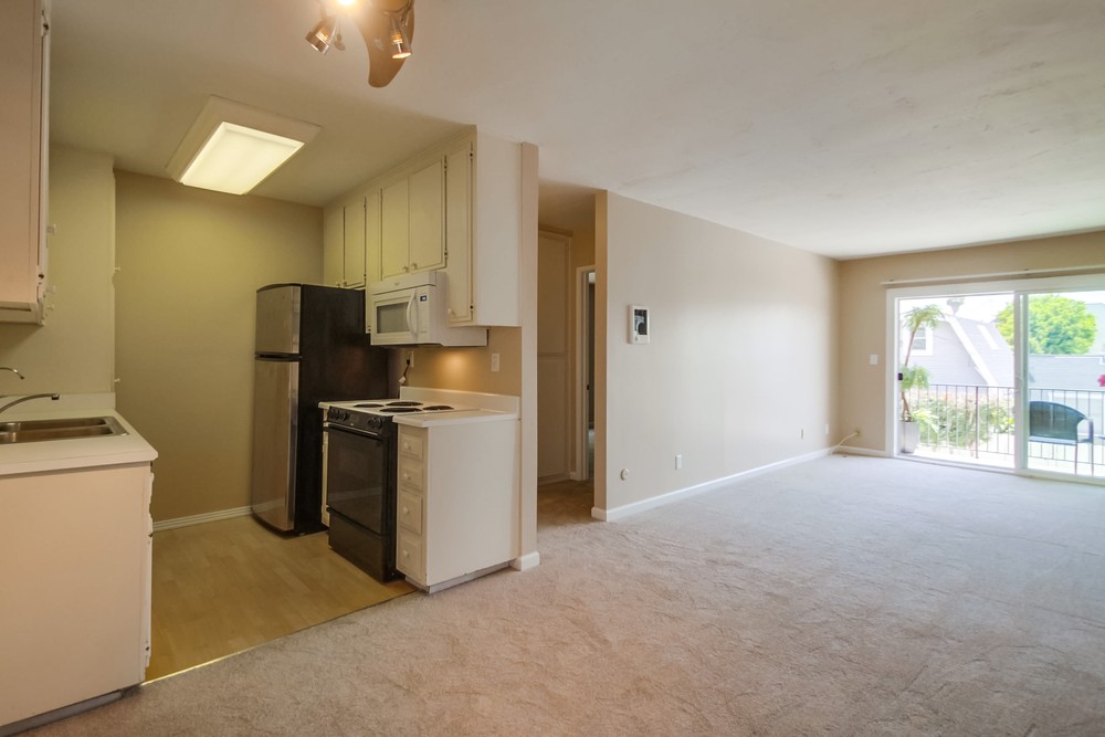 Virtual tour photo 8 of 32 for 4541 Florida St #218