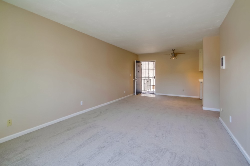 Virtual tour photo 14 of 32 for 4541 Florida St #218