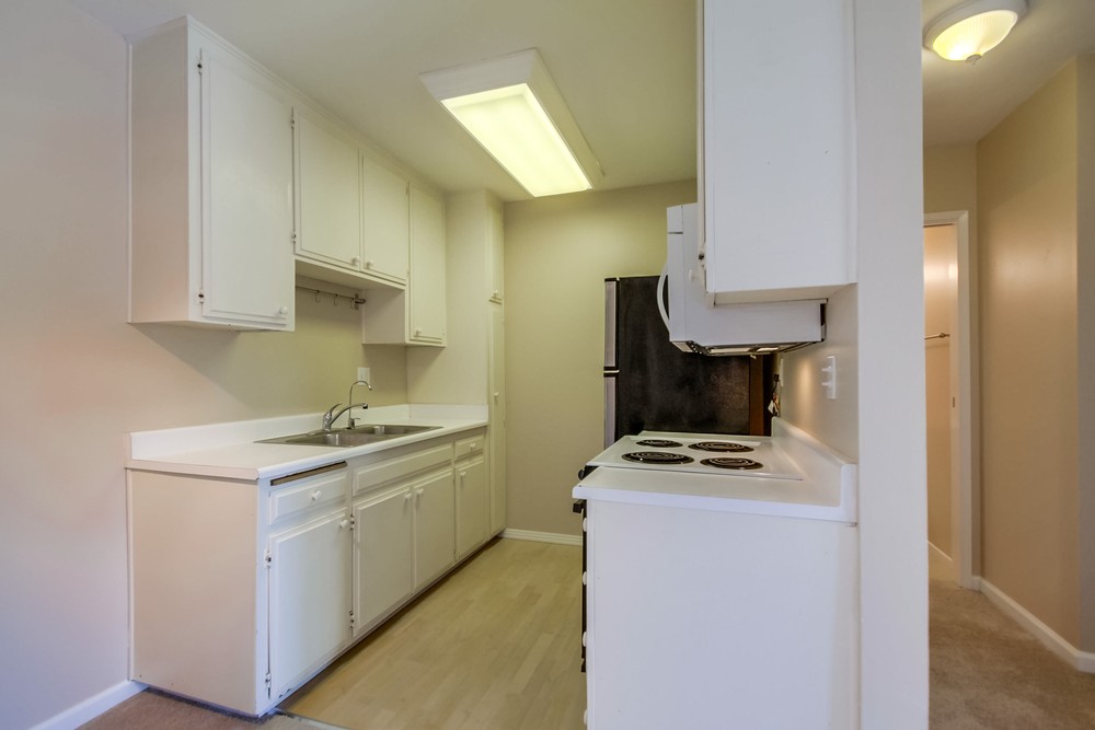 Virtual tour photo 18 of 32 for 4541 Florida St #218