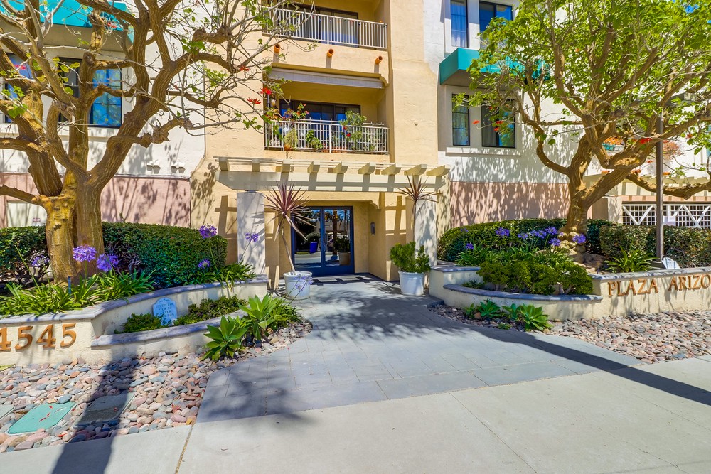 Virtual tour photo 4 of 29 for 4545 Arizona St #210