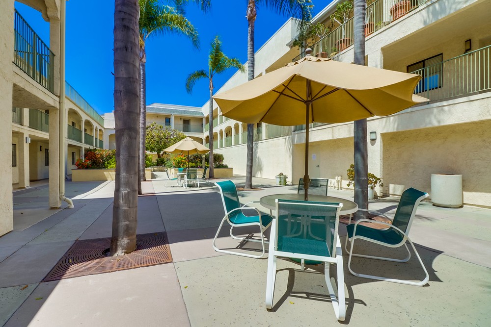 Virtual tour photo 6 of 29 for 4545 Arizona St #210