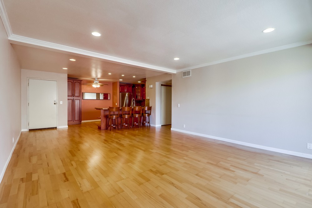 Virtual tour photo 11 of 29 for 4545 Arizona St #210