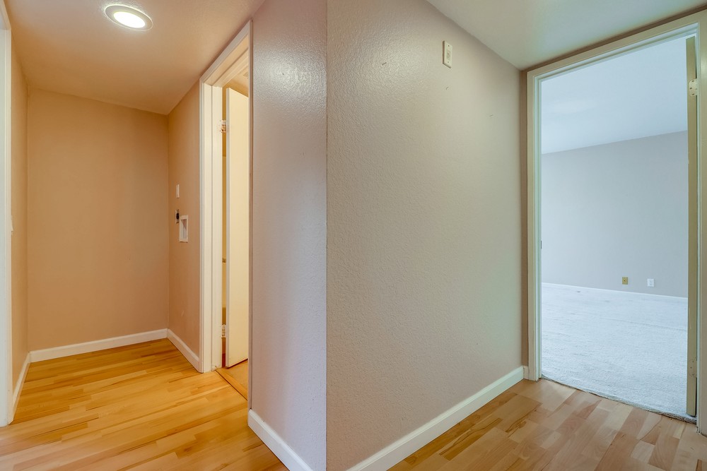 Virtual tour photo 19 of 29 for 4545 Arizona St #210