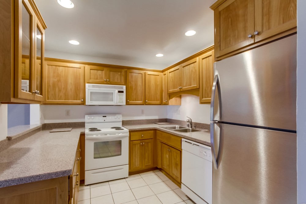 Virtual tour photo 14 of 33 for 4545 Collwood Blvd #8