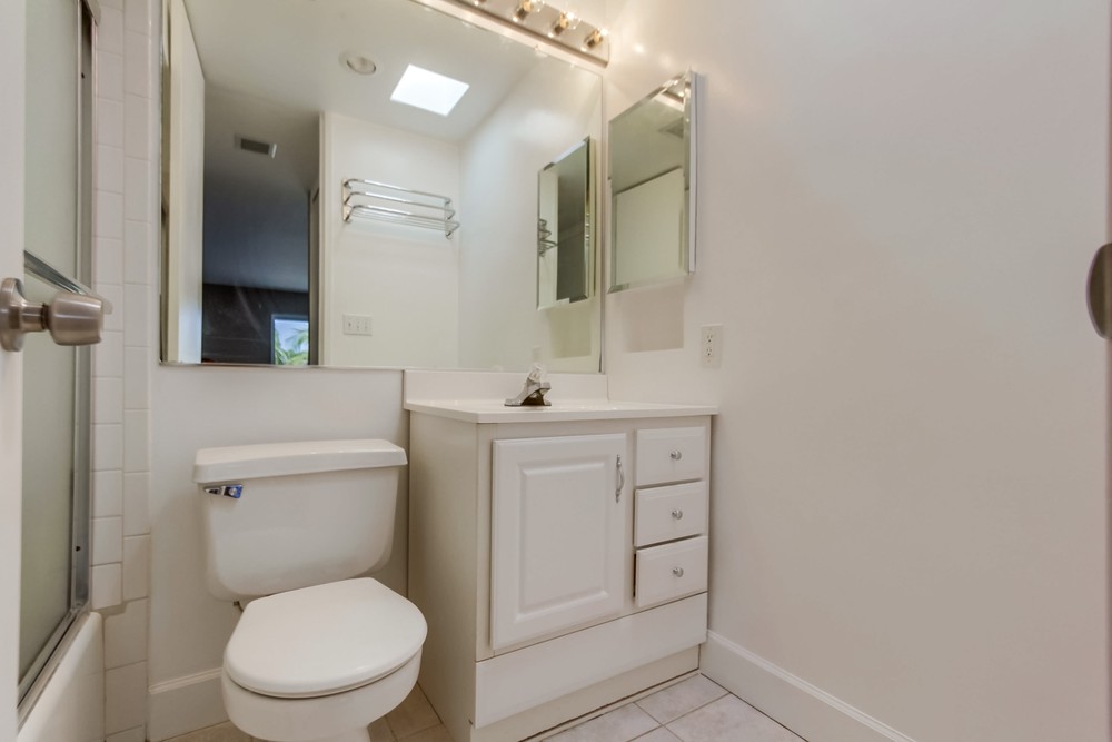 Virtual tour photo 23 of 33 for 4545 Collwood Blvd #8