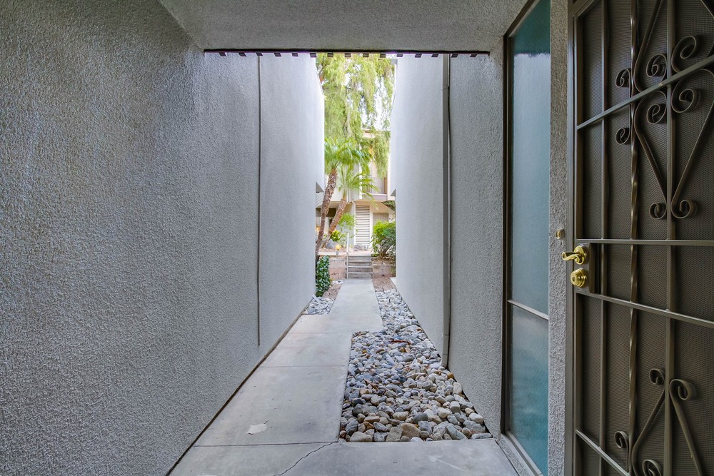 Virtual tour photo 14 of 30 for 4545 Collwood Blvd UNIT 43