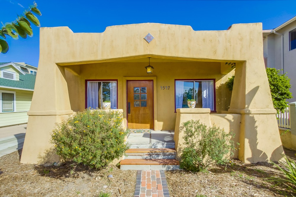 Virtual tour photo 6 of 53 for 4547 Cleveland Ave