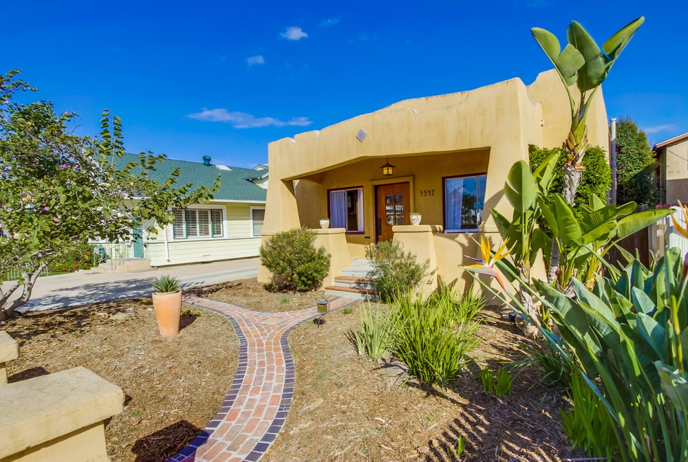 Virtual tour photo 7 of 53 for 4547 Cleveland Ave