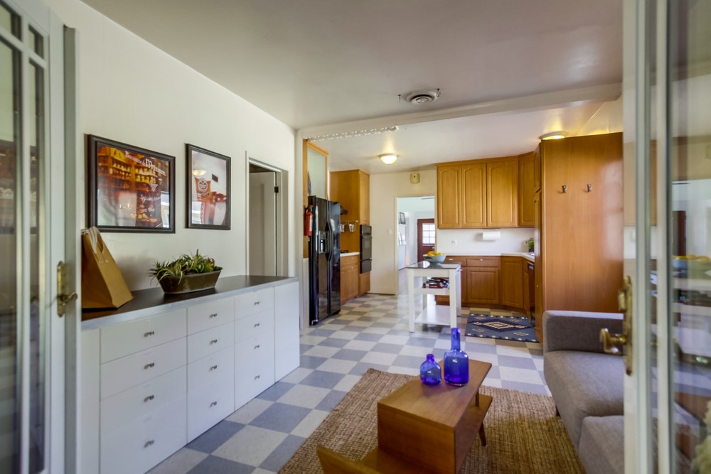 Virtual tour photo 27 of 53 for 4547 Cleveland Ave