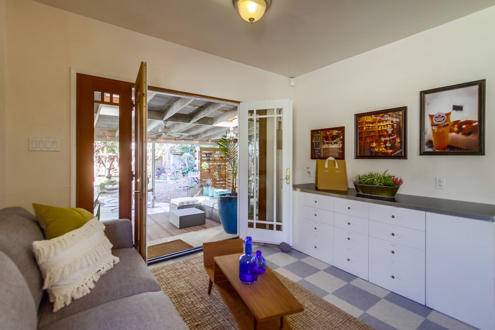 Virtual tour photo 28 of 53 for 4547 Cleveland Ave