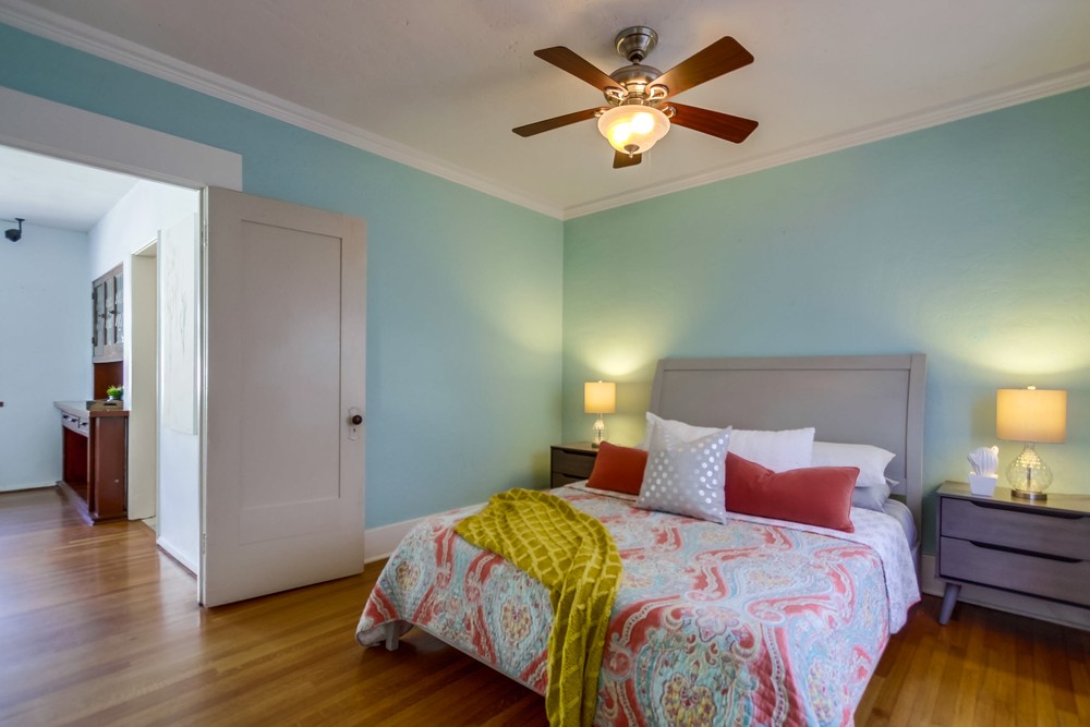 Virtual tour photo 36 of 53 for 4547 Cleveland Ave
