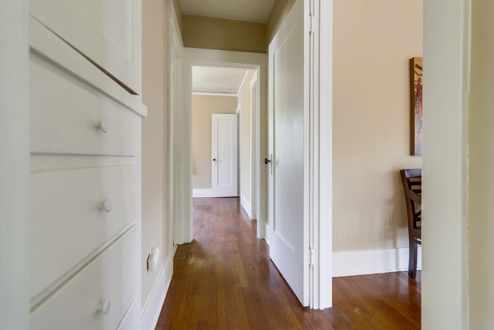 Virtual tour photo 27 of 42 for 4547 Marlborough Dr