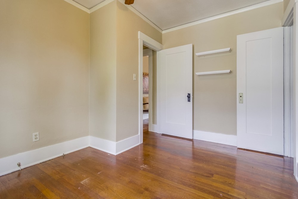 Virtual tour photo 33 of 42 for 4547 Marlborough Dr