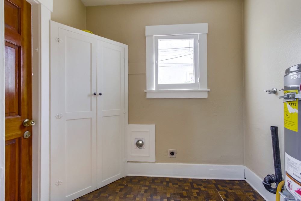 Virtual tour photo 36 of 42 for 4547 Marlborough Dr