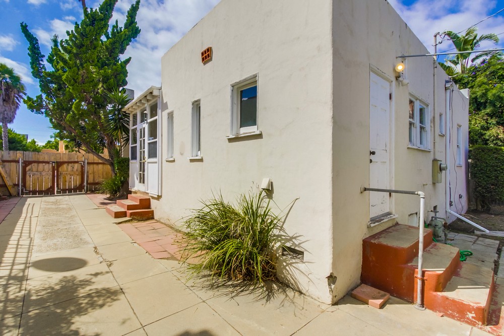 Virtual tour photo 40 of 42 for 4547 Marlborough Dr
