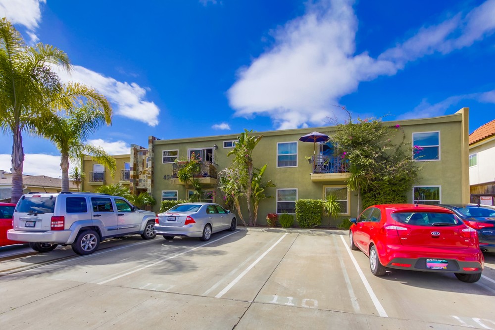 Virtual tour photo 3 of 30 for 4548 Hawley Blvd #15