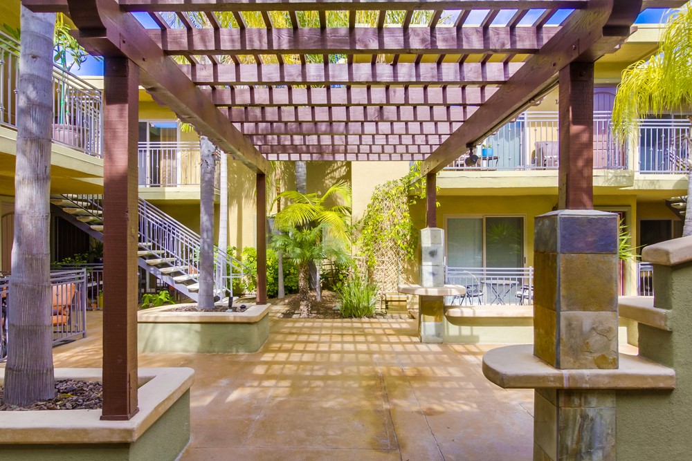 Virtual tour photo 7 of 30 for 4548 Hawley Blvd #15