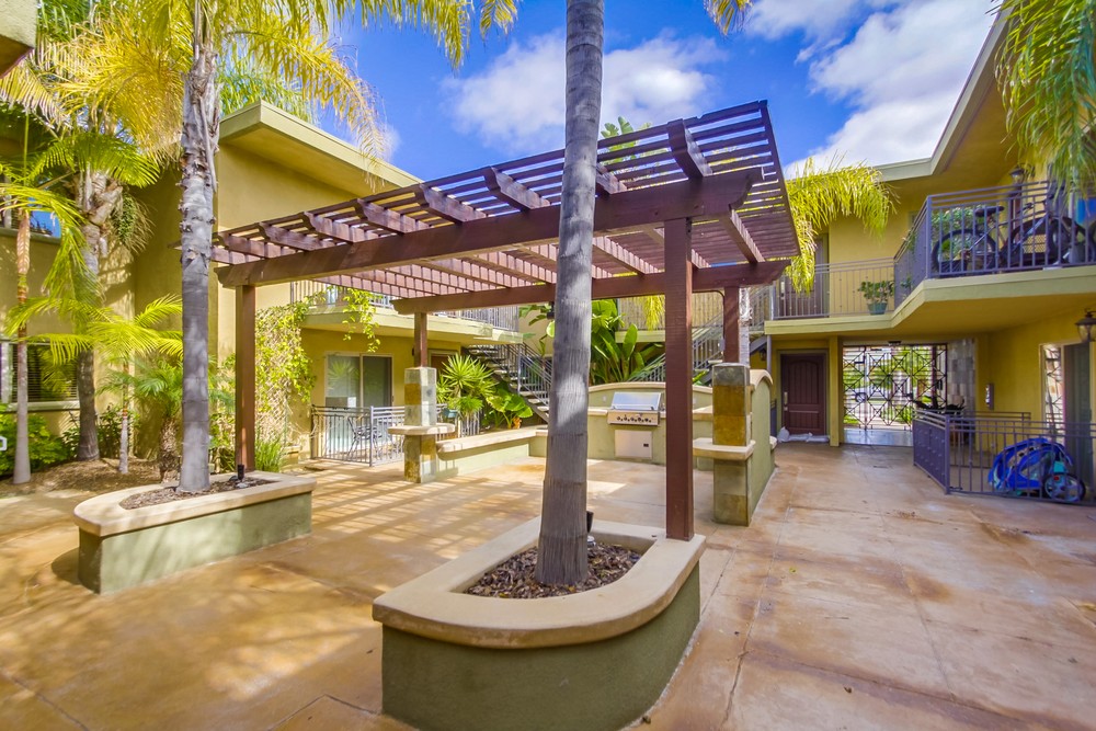 Virtual tour photo 8 of 30 for 4548 Hawley Blvd #15