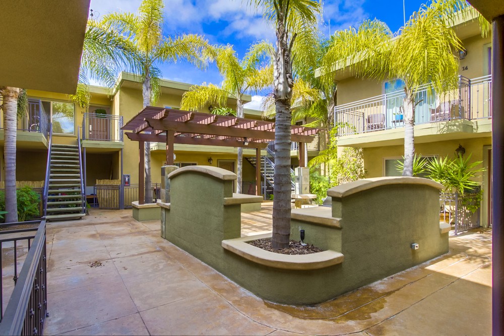 Virtual tour photo 9 of 30 for 4548 Hawley Blvd #15